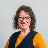 Nicki Sampson Mba