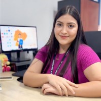 ANA PAULA VÉLIZ PINEDA