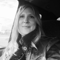 Kami Schnurer - Thoughtful Road