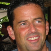 Dennis Lyon Santander