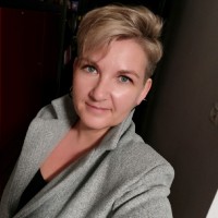 Gabrielle Hinderer