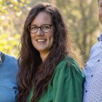 Jacqueline Van Den Bos