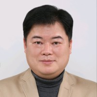 Dongwon Lee