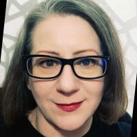 Laura Slenkai, Mba