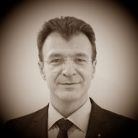 Arnold Roth