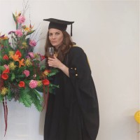 Holly Le Winton
