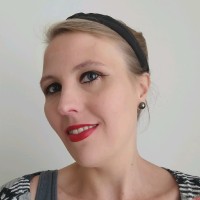 Annelies Veldhuizen
