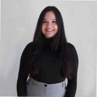 Giulia M. Guimarães