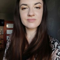 Kinga Hołubek