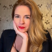 Kristin Elizabeth Knapp