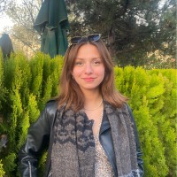 Melike Sezer