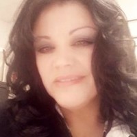Estela Flores