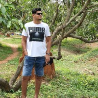Kavis K.