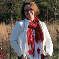 Karen Ogg