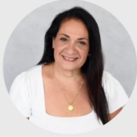 Einav Adi-stern