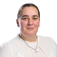 Claudia Hobbs