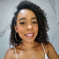 Débora Cristina De Carvalho Jesus