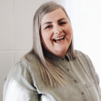 Robyn Lavender