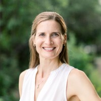 Dr Lisa E Adams ND