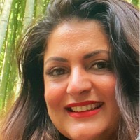 Amira Vazirnia, MBA