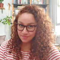 Maíra Barcelos Bitar