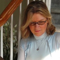 Alison DeLuca author