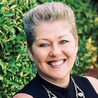 Suzanne Everett