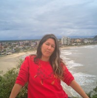 Crislaine Queiroz