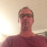 Murmester Knut Erik Hellebø