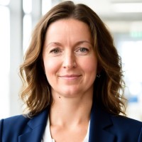 Claudia Baumann Head
