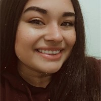 Zenia Holguin