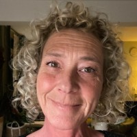 Monique Van Den Broek