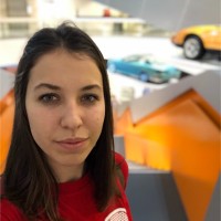 Анна Щур