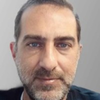 Θάνος Καλαμπούνιας