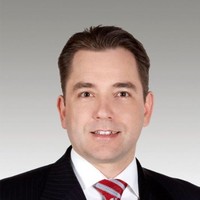 Dr. Sascha Oestreich