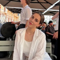 Esther Delvaux