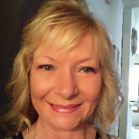 Lona Lee