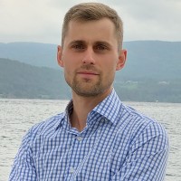Artur Uzarski