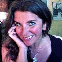 Leah L Ledoux