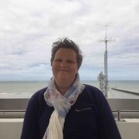Nadine Simons