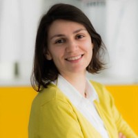 Cristina R.