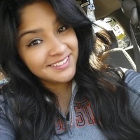 Evelyn Flores