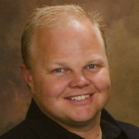 Lee Broderick