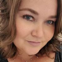 Nicole Bowlus