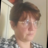 Agnès SAUZEAT VOLOZAN