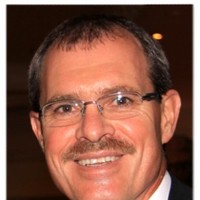 Dr Cobus Oberholster