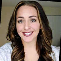 Kait Adams, Api, Ains