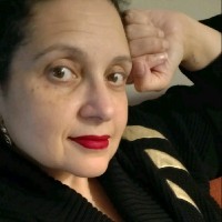 Linda Eaves