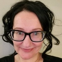 Dr. Dzana Saynes, Dm
