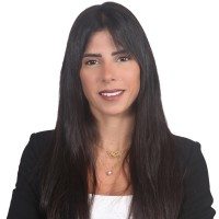 Nadine Nawchi, Mba
